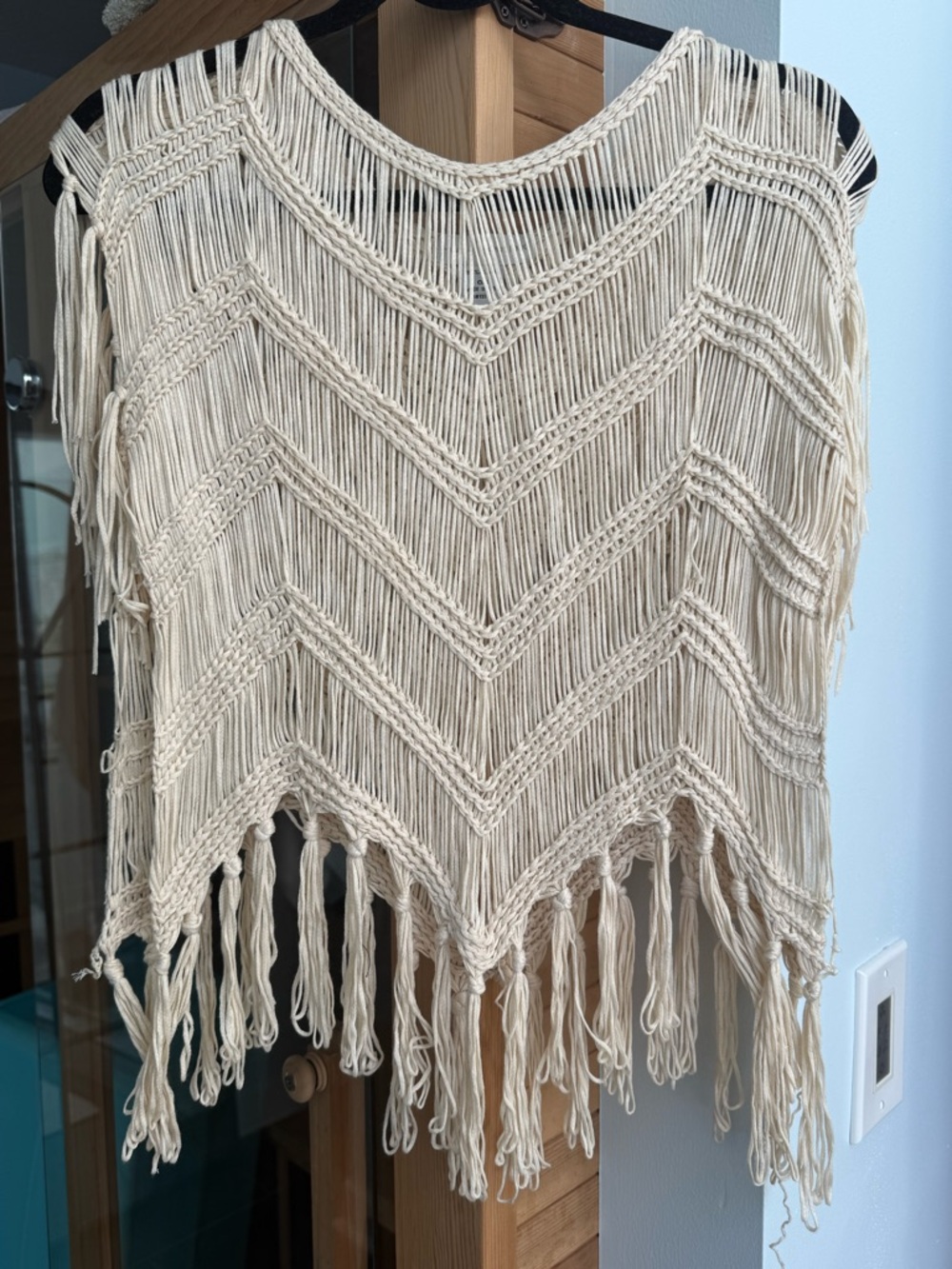 House of Harlow 1960 Cream Crochet Fringe Poncho